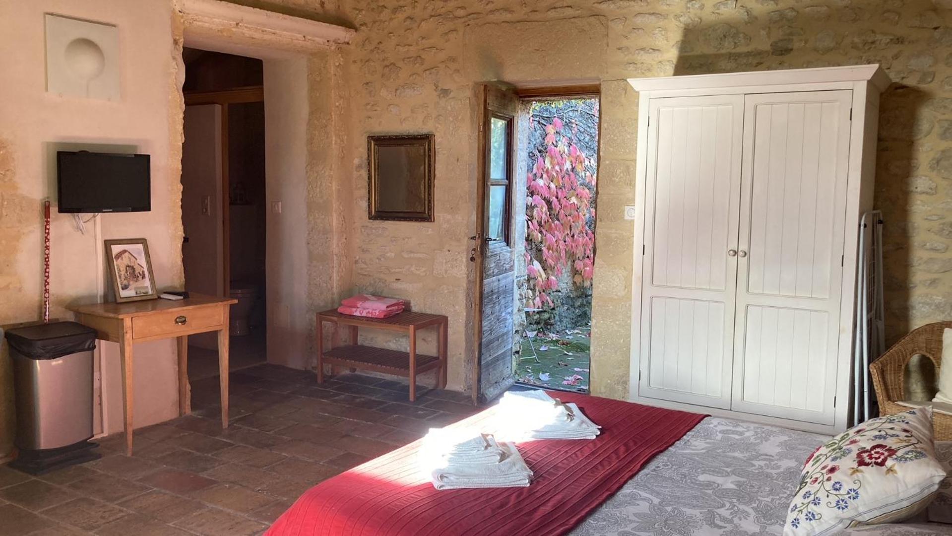 Mas de la Rivoire B&B Villevieille Extérieur photo