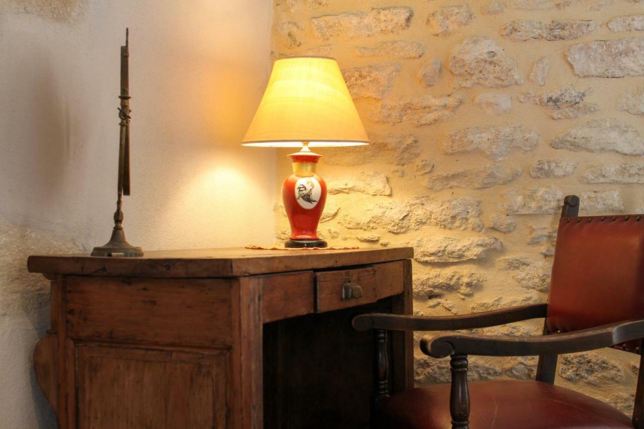 Mas de la Rivoire B&B Villevieille Extérieur photo