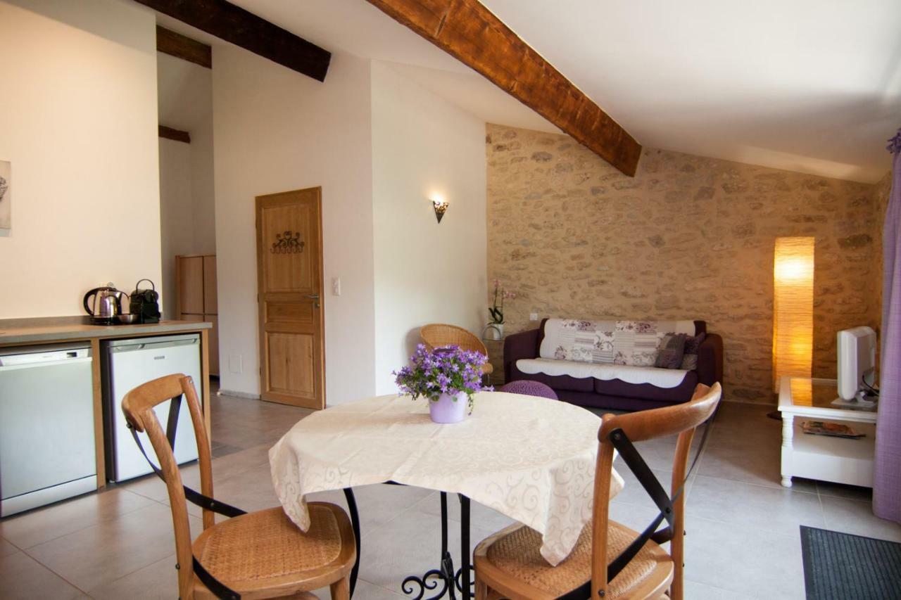 Mas de la Rivoire B&B Villevieille Extérieur photo